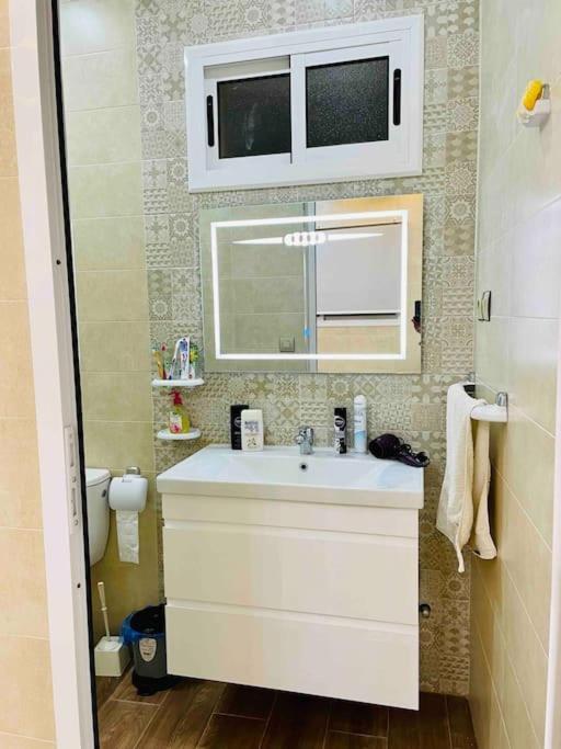Appartement Pour Famille Avec Enfant Αλ Χοσέιμα Εξωτερικό φωτογραφία